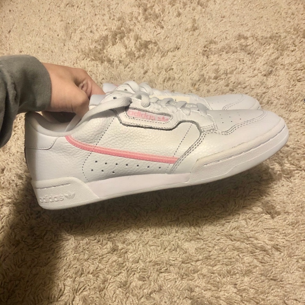 Adidas Women’s Continental 80 W - NEVER WORN